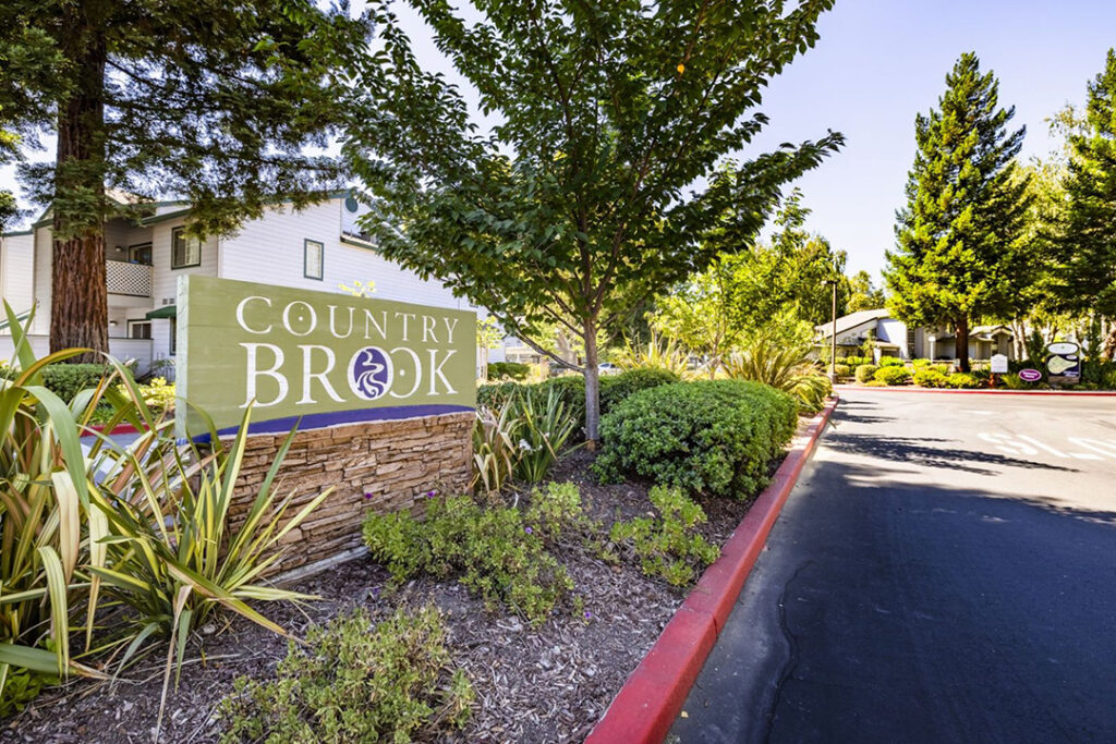 Country Brook entrance sign