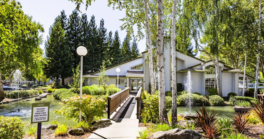 Exterior walkway at Country Brook Rental Condominiums